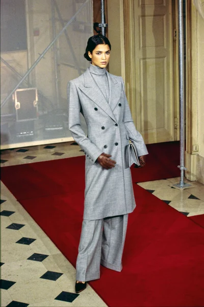 Look 3